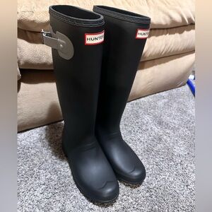 Hunter tall boots, size 9. New, never worn.